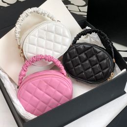 10a Quality Round Cake Cosmetic Bag 13cm Fashion Designer Bags Genuine Leather Handbag Luxurious Evening Lady Clutch Purse Wallet with Box C050