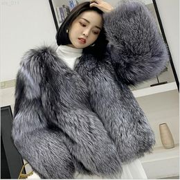 Sztuczne Futra Damskie Short Section Winter Autumn Casual Female Imitation Fur Jackets Covered Button Slim Fake Fur Coats J3520 T220716