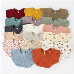 Cotton Gause Baby Bibs Solid Colour Flower Newborn Bib Infant Burp Cloths Bandana Scarf for Kid Girl Boy Feeding Saliva Towel de719