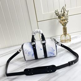 2022 Original Fashion Designer Luxury Handbag Wallet Croisette Bag Ladies Brand Classic Style Leather Shoulder Bags Model M57844