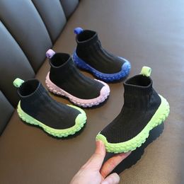 Children's sports shoes 2022 spring and autumn new boys' old shoes girls white soft-soled baby shoes size 21---32