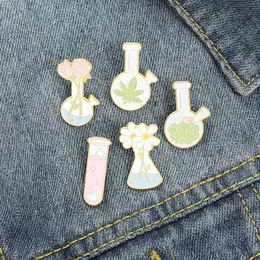 Pins Brooches Pink Flower Shape Brooch Test Tube Vase Exquisite Plant Series Love Pin Fashion Backpack BadgePins PinsPins