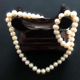 18" New Real Authentic Beautiful Pearl Necklace Gift Box Included