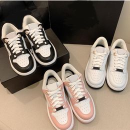 Chanells Designer Womens Mens Casual Shoes Punching Process Imported Breathable Channel Mesh Design White Black Pink Blue Sport Sneakers