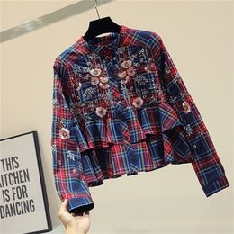 Vintage Grid Shirt Women's Loose Spring Winter New Korean Blouse Girl French Retro Embroidery Short Shirts Crop Top Femme T200608