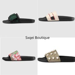 2022 New Slipper For Women Flowers Mens Women Striped Sandals Causal Non-slip Summer Huaraches Slide Flip Flops