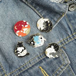 Cute Round Goldfish FoxEnamel Brooches Pin for Women Girl Fashion Jewellery Accessories Metal Vintage Brooches Pins Badge Wholesale Gift