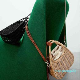 Evening Bags Brand Rattan Straw for Women Hand Weave Basket Retro Shoulder Crossbody Ladies Designer Top Handle Purses Ins