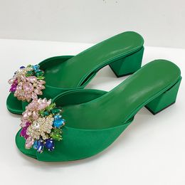 2022 donne vera pelle vera pelle sandali con tacco basso estate infradito pantofola slip-on abito da sposa scarpe gladiatore diamante colorato fiore 3D strass taglia 35-43