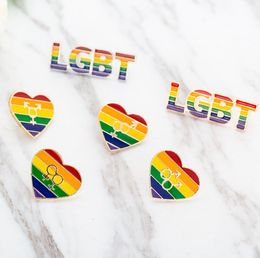 Enamel LGBT Pride Brooches For Women Men Gay Lesbian Rainbow Love Lapel Pins badge Fashion Jewellery