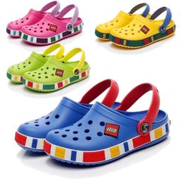 Childrens nonslip beach sandals girls and boys summer outdoor shoes light clogs breathable flat slippers 220621