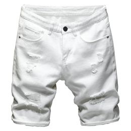 pantalones cortos hombre blancos