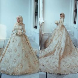 Vintage Muslim Wedding Dresses with Hijab Lace Flowers Bridal Gowns Arabian Ball Gown Customise vestido de novia