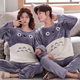 Unisex Flannel Sleepwear Women Men Winter Warm Fleece Couples Pajamas Set Lovers Nightgown Cute Cartoon Pijamas Home Clothes 220329