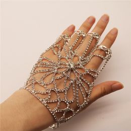 INS Fashion Sparkling Rhinestone Flower Shaped Hollow Bracelet Boho Ladies Party Dinner Ring Back Hand Chain Jewelry Wholesale