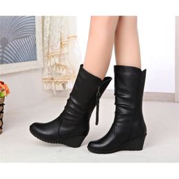 Internal increase Short women Autumn new winter Round head boots woman plus size zapatos de mujer 563 Y200115