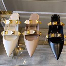 2022 nuova moda punta a punta tacchi alti puntale in pelle pantofole piatte punta a punta sandali con rivetti a spillo scarpe singole