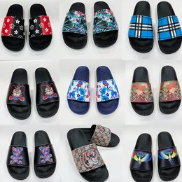Fashion Luxury Slides slippers designer shoes Flower print Slide Summer Wide Flat Leather Rubber Flats Sandals outdoor men women Sneaker size 36-45
