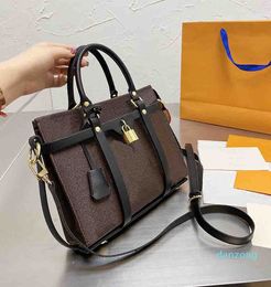 2022 Designers Unisex Business Premium Briefcases Fashionable Women Handbags Luxurys Crossbody Bag
