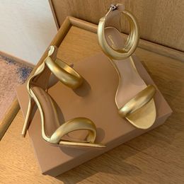 Sandali a spillo alla moda per donna Scarpe sexy in vera pelle di alta qualità con cinturino in vera pelle designer di lusso Sandali Roma con tacco alto 10,5 cm 35-41 Scarpe da fabbrica