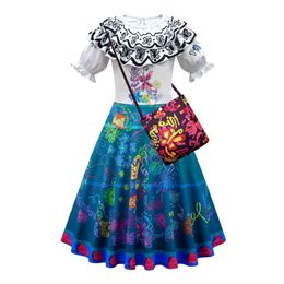 Encanto Madrigal Cosplay Kostüm Kız Elbise Prenses Elbise Gözlük Küpe Mirabel Kostüm Dolores Encanto Isabela elbiseler AA220303