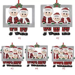 Fast Resin Christmas Decorations Cute Christmas Family Ornament Red Plaid Santa Claus Pendant DIY Name Photo Frame Xmas Tree Ornaments Gifts C0809x5