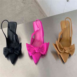 2022 Женщины 8 см высотой каблуки сандалии леди фетиш на низкие каблуки Slingback Butterfly Bow Knot Summer Sandles Luxury Designer Peach обувь G220518