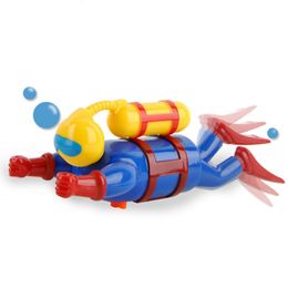 born Baby Toy Children Cute Cartoon Clockwork Wind Up Chain Diver Classic Kid Educational Water Swimming Pool Bath Toys 220531