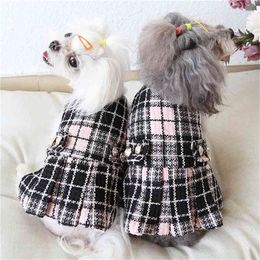 Autumn and Winter Newest Black Pink Plaid Design Rich Girl Dog Clothes Pet Skirt Super Fashion and Comfortable Pet Dress 210401