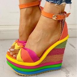2022 Summer sponge cake Colour women's shoes straw wedged sandals Women's summer new high heels fish mouth Roman rainbow shoe