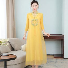 Vestidos casuais Tang Suit de tang feminino estilo chinês chinês Cheongsam Silk Dress Primavera e verão V Noble Noble Fashion Mother T068C