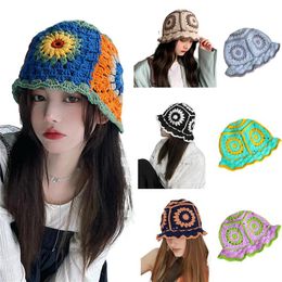 beret hat outfit UK - Berets Women Knitted Hat Flower Pattern Bright Color Matching Hollow Decoration Sun Clothing Accessory Fisherman Po PropsBerets