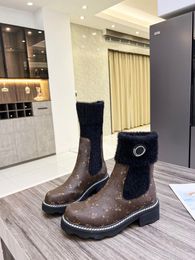 Botas desertas de designer feminino Star trilha tornozelo de couro impresso com lã de lã elástica colarinho e sapatos laterais de inverno