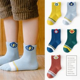 5 пары/набор симпатичных носков экипажа Kid Cartoon Boys and Girls Children Носки хлопок 1-12 лет осенней зимой LJ201216