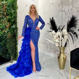 Luxury Shiny Prom Dresses 2022 Beading Sequined Feathers Deep V Neck Long Sleeve Sweep Train Red Carpet Dress Mermaid Evening Gowns