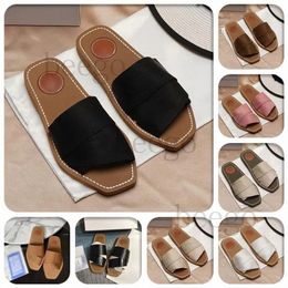 Neueste Marken-Woody-Hausschuhe, Slipper, römische Damen, Damen-Sandalen, Paar breite, flache Canvas-Slipper, Slide-Flats, Pantoletten, Ledersohle, lässig, Gurtband, Stoff, Damen