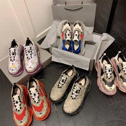 Designer Trainers Triple S Clear Sole Sneakers 17FW Pairs Casual Shoes Mens Womens Crystal Bottom Sneaker Old Dad Shoe Fashion White Black Green Pink Yellow Rainbow