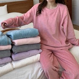 Winter Warm Women Pyjamas Set Flannel Pyjamas Homewear Sweatshirt Hoodies Thick Female Nightwear Plush Pyjama Suit Solid Colour L220803