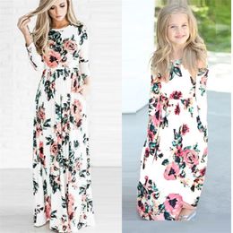 Flower Mother Daughter Long Dress Family Matching Clothes Mommy and Me Dresses Clothes Mom Baby Girl Woman Outfits Family Look 220531