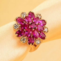 Wedding Rings Luxury Female Red Zircon Love Ring Fashion Brilliant Yellow Gold Flower Vintage Engagement Promise For WomenWedding