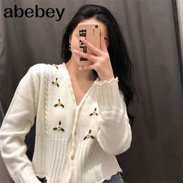 Autumn Women Knitted Cardigan Floral Embroidery Long Sleeve V-neck Knitwear Korean V-neck Short Sweater Coat 4D203 210204