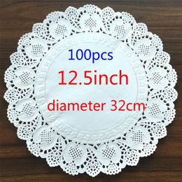 100pcs Gold 5inch Vintage Napkin Hollowed Lace Paper Mat Crafts Doilies Wedding Decoration Doyleys 220610