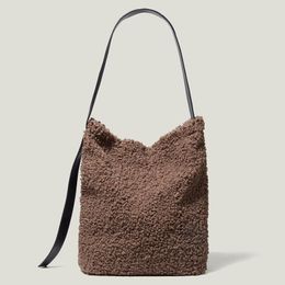 Evening Bags Faux Fur Tote Bag Bucket 2022 Winter Lamb Velvet Women's Designer Handbag Luxury One-shoulder Messenger Bagbolso Mujer