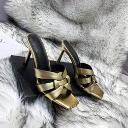 Verschiedene Stile Frauen Sandalen Pantoffeln Top-Qualität Tribut Stiletto Heels Sandalen Lackleder Pantoletten Mode High Heel ter Luxus-Designer mit Box 35-43