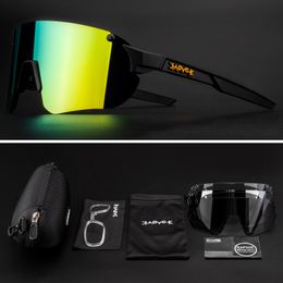 Outdoor Sport Bicycle Eyewear Cycling glasses Mountain bike glasses Black Polarised sunglasses 4 lens Frameless goggless Colourful lens with Myopia frame