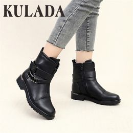 KULADA Newest Side Zipper Black Ankle Boots For Women Short Plush Insole Women Boots Low Heel Cool Style Autumn Women Shoes 201104