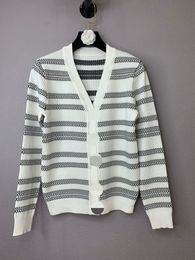 66 2022 Runway Summer Brand Same Style Sweater White V l Neck Long Sleeve Blue Cardigan Women's Sweaters yl