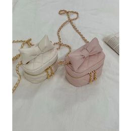 fashion Bow mini Trunk chain Shoulder bag comfortable Simple generous and versatile collocation handbag