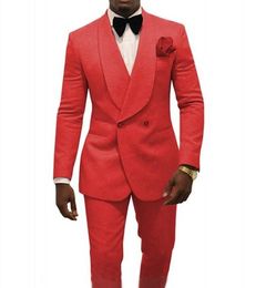 Great quality Double-Breasted Groom Tuxedos Red Embossing Groomsmen Wedding Dress Autumn Winter Style Men Formal Party Prom Suit Jacket Pants Tie 1206