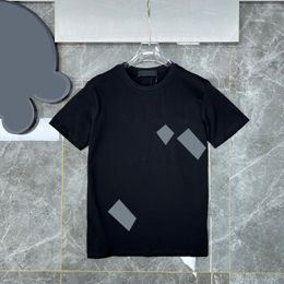 -Летняя дизайнерская печать печати T-рубашки Tees Tees Сердечная рубашка черная мода высококачественный высококачественный короткий рукав S-2XL